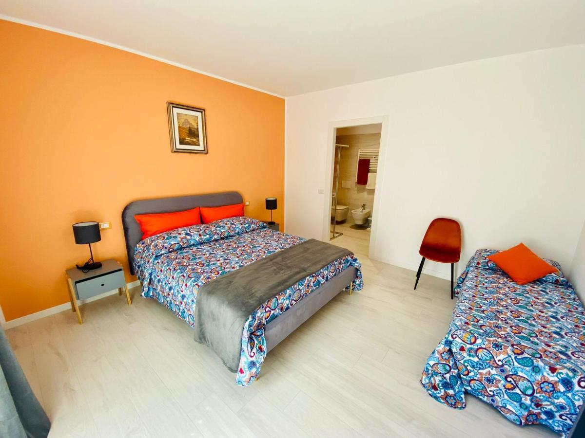 I Broletti Del Garda Hotell Pacengo Di Lazise Eksteriør bilde
