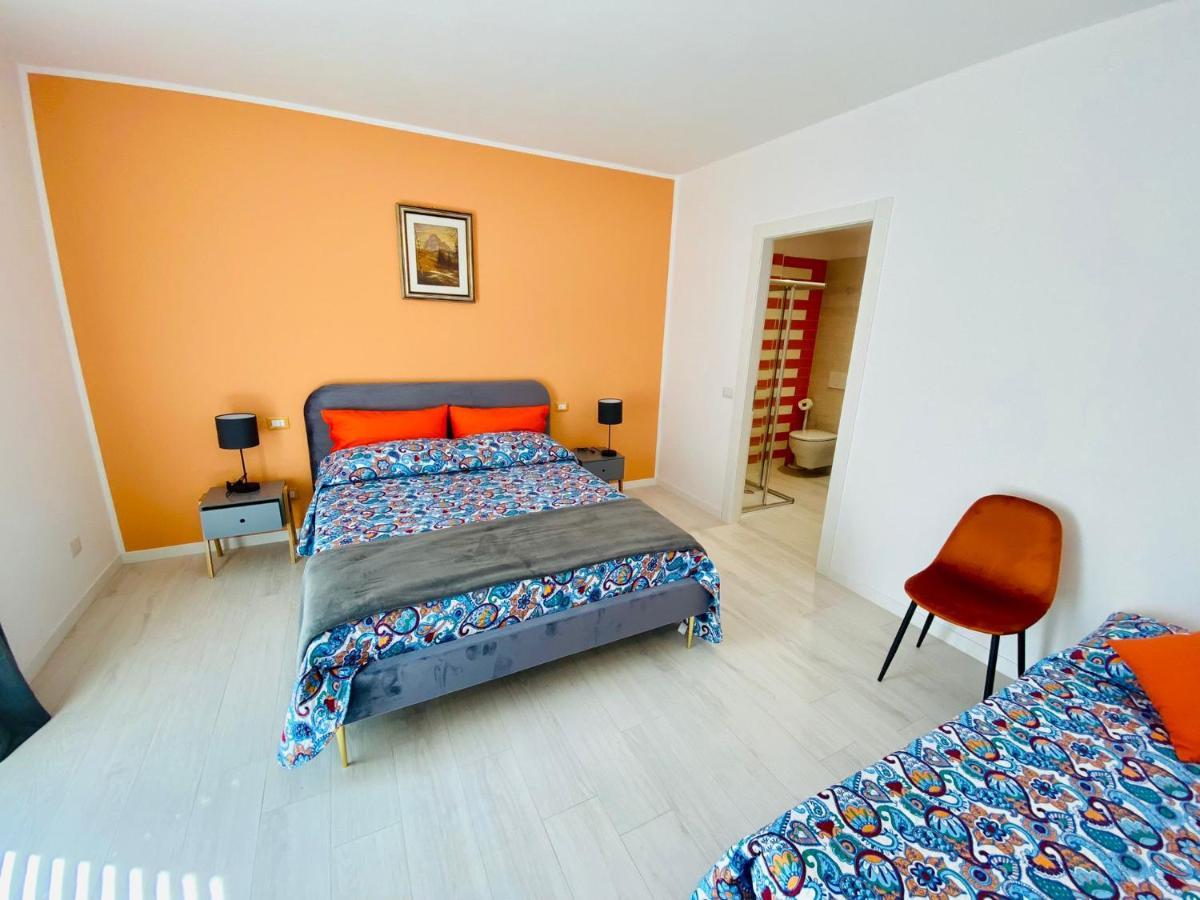 I Broletti Del Garda Hotell Pacengo Di Lazise Eksteriør bilde