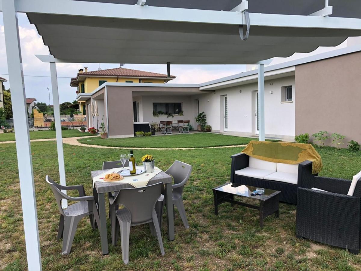 I Broletti Del Garda Hotell Pacengo Di Lazise Eksteriør bilde