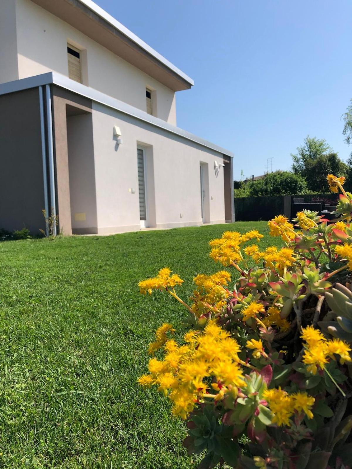 I Broletti Del Garda Hotell Pacengo Di Lazise Eksteriør bilde