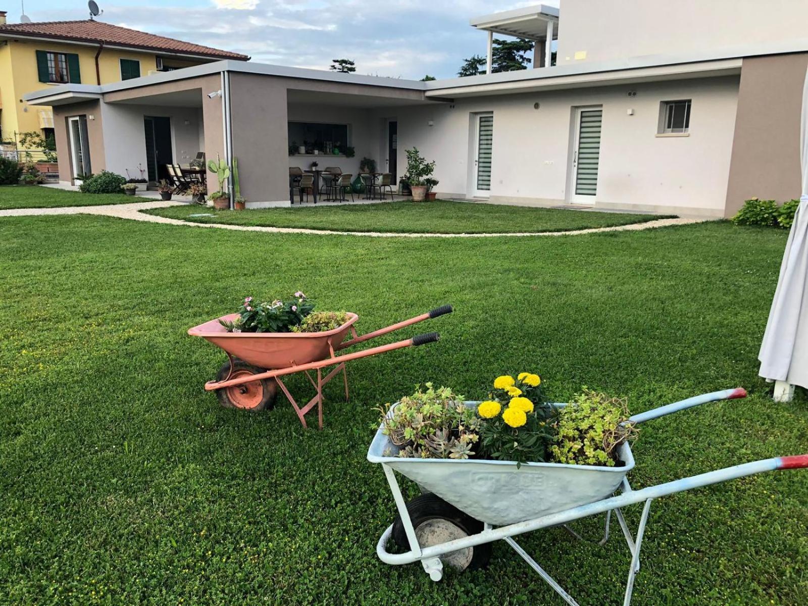 I Broletti Del Garda Hotell Pacengo Di Lazise Eksteriør bilde